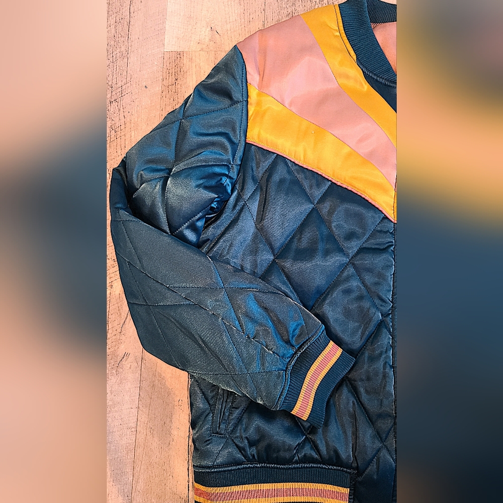 Sunrise Quilted Women's Jacket - Picture 7 of 11